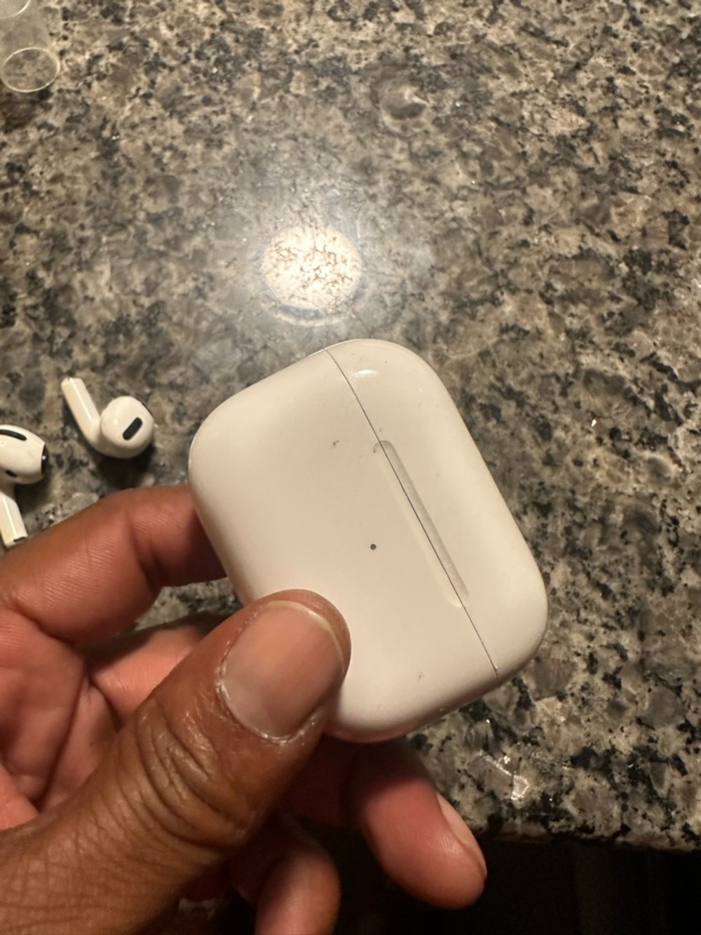 Apple AirPod Pro Wireless Earbuds Charging Case with Earbuds